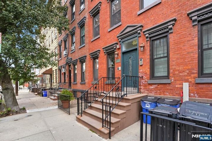 Property Photo:  717 Adams Street 4R  NJ 07030