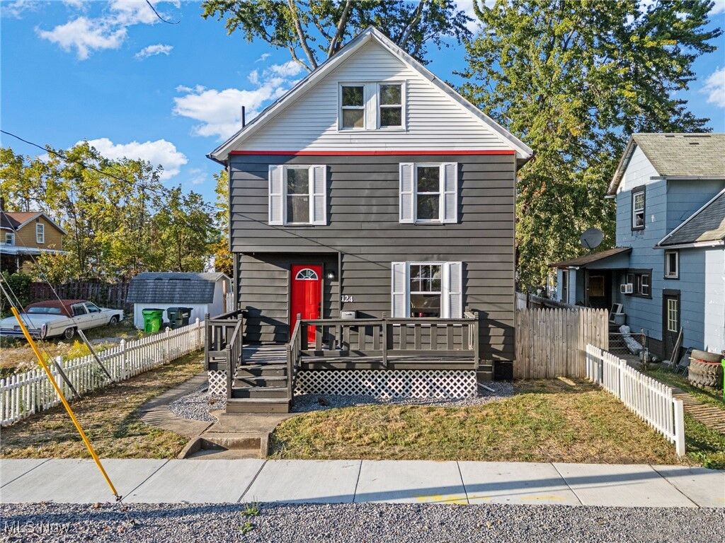 Property Photo:  124 E Wayne Street  OH 44601 