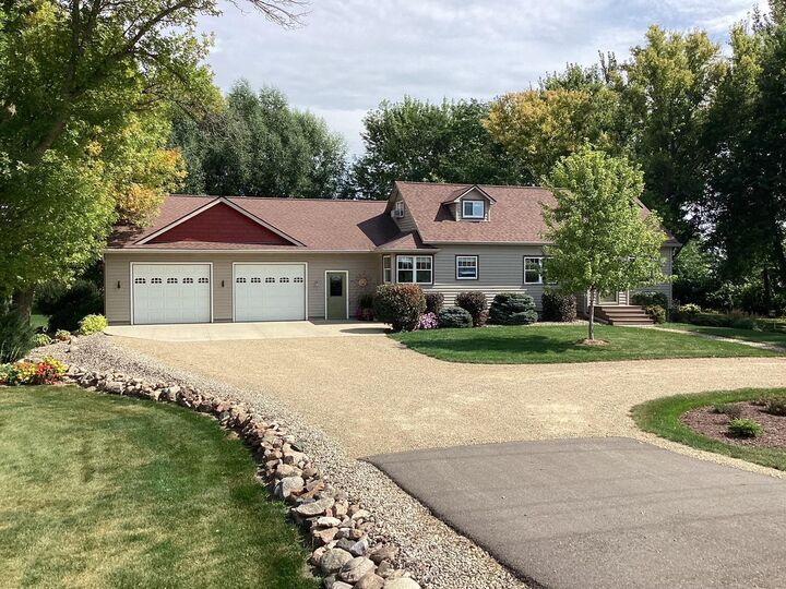 Property Photo: 28674 810th Avenue MN 56045
