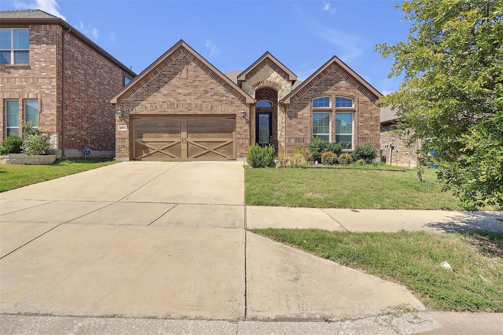 Property Photo:  14824 Angel Trace Drive  TX 76008 