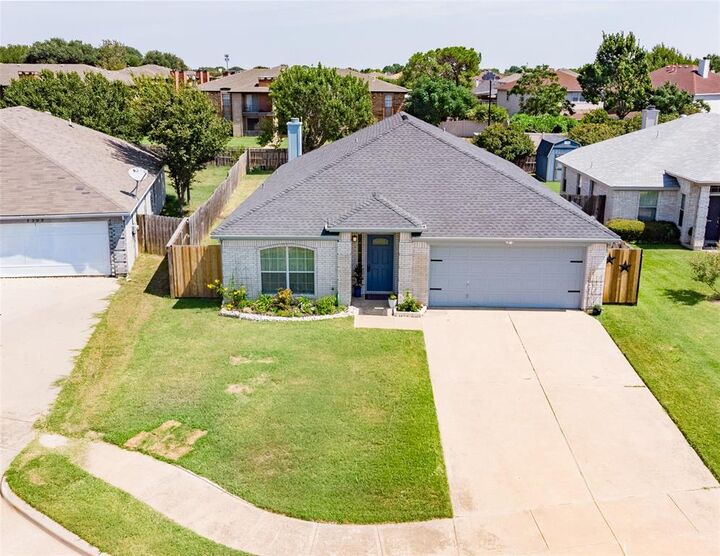 Property Photo: 7313 Diamond Springs Trail TX 76123