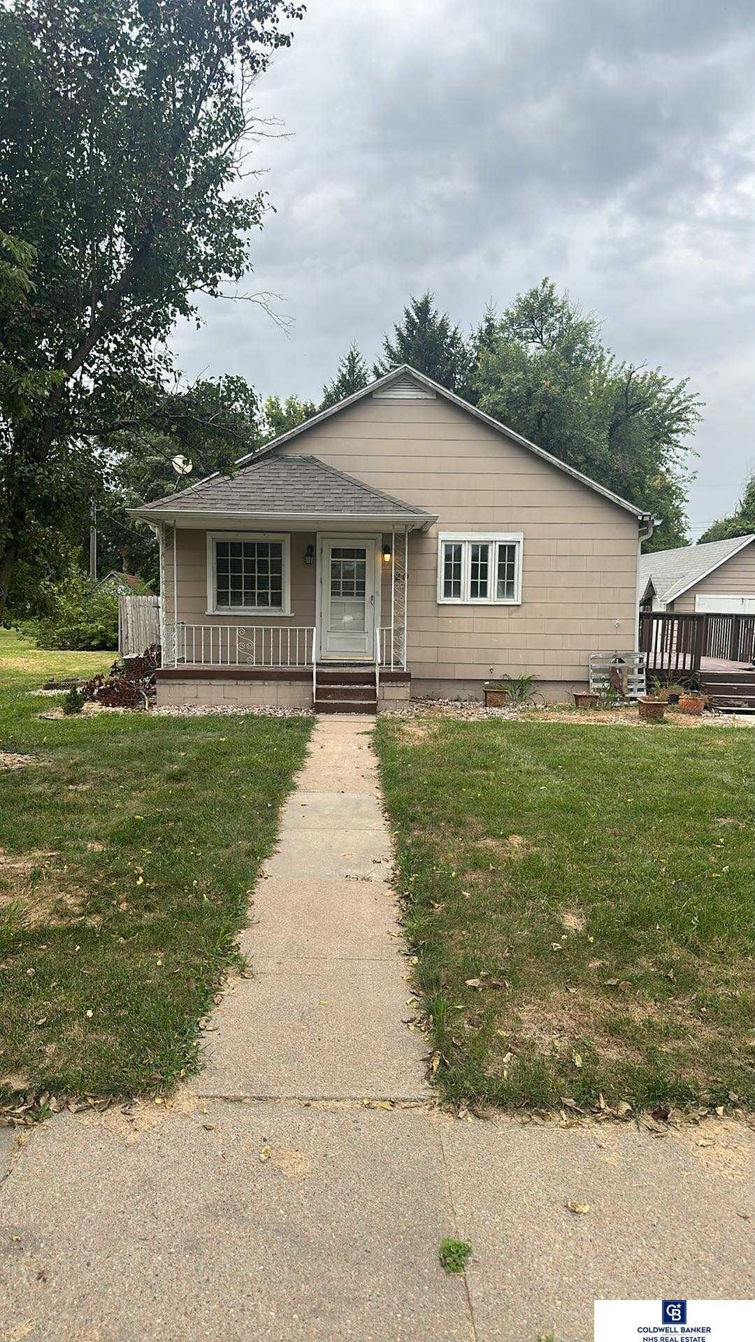 Property Photo:  120 E Vine Street  NE 68070 