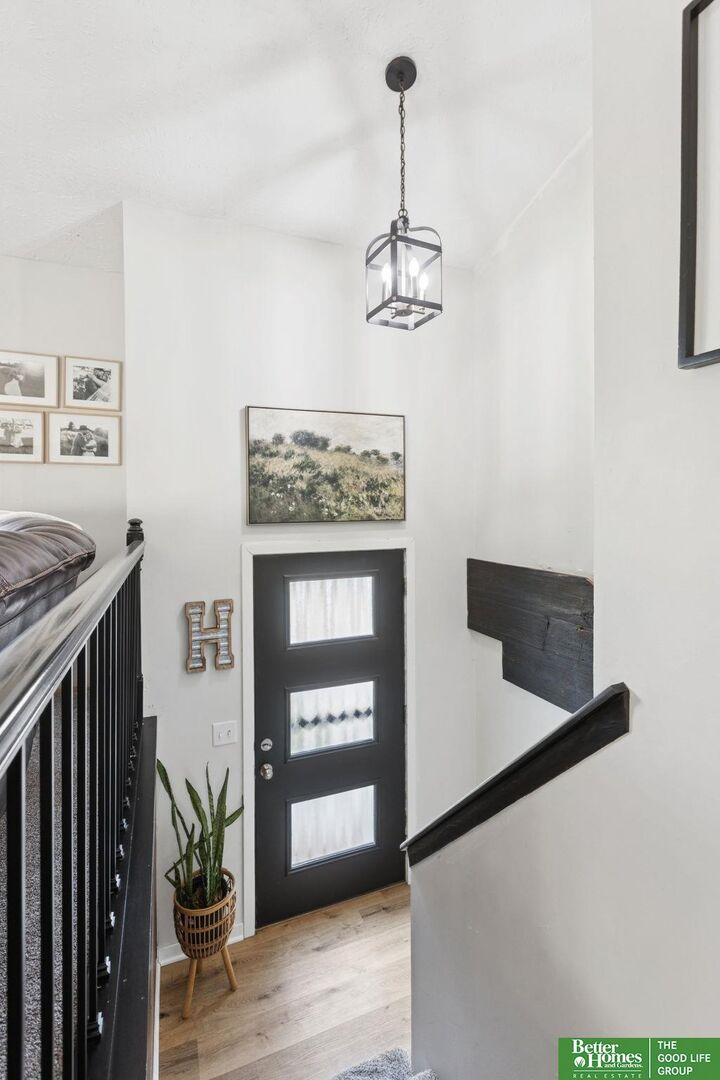 Property Photo:  3804 N 211 Street  NE 68022 