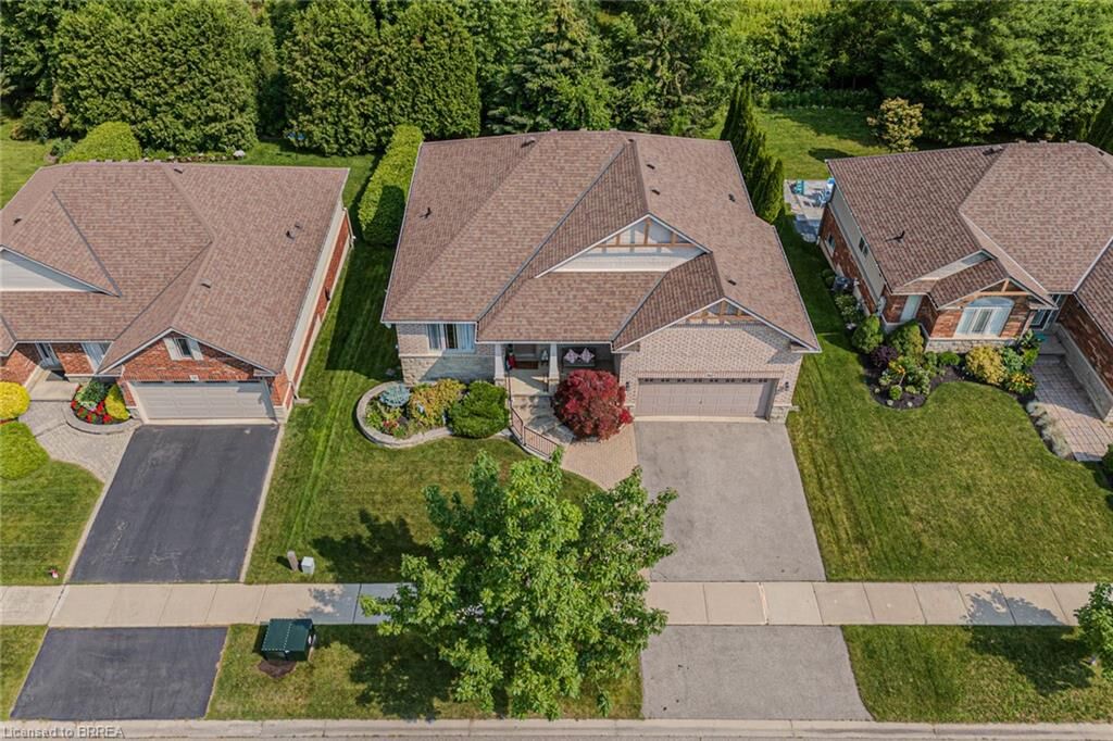 Photo de la propriété:  26 Cobblestone Drive  ON N3L 4G1 