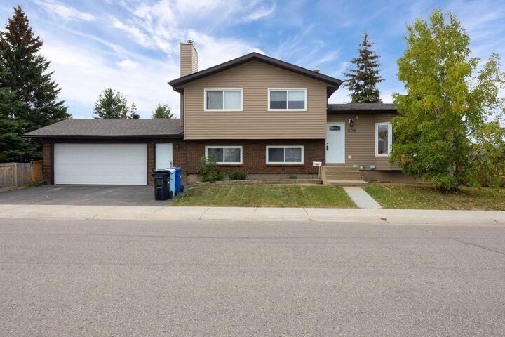 206 Leigh Crescent  Fort McMurray AB T9K 1N4 photo