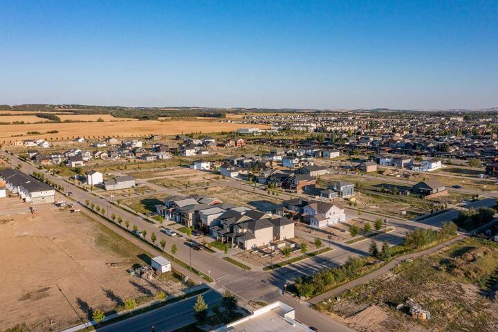384 Timberlands Drive  Red Deer AB T4P 0Z2 photo