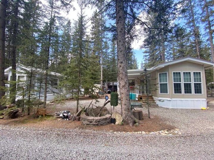 Property Photo: 45 Timber Trail AB T0M 1X0