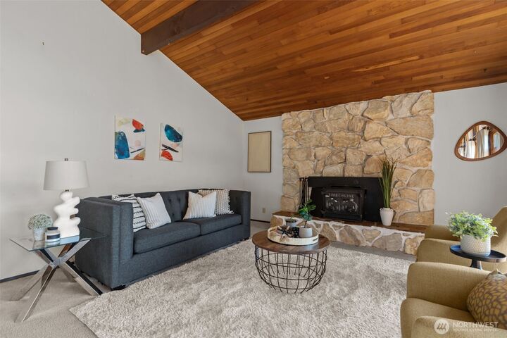 Property Photo:  1644 S 260th Street  WA 98198 