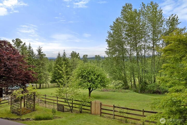 Property Photo:  30911 SE 43rd Court  WA 98024 