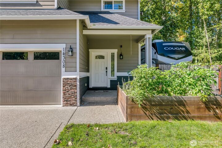 Property Photo:  14308  92nd Avenue E  WA 98373 