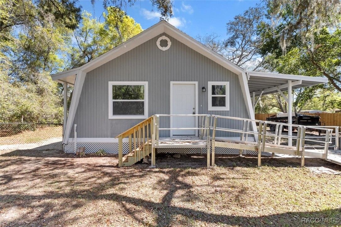 Property Photo:  383 S Rooks Avenue  FL 34453 