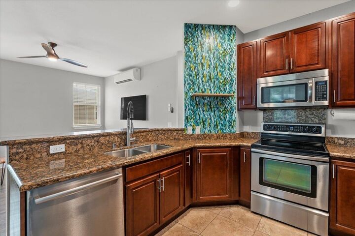 Property Photo:  32 Hune One Ln 5-203  HI 96753 