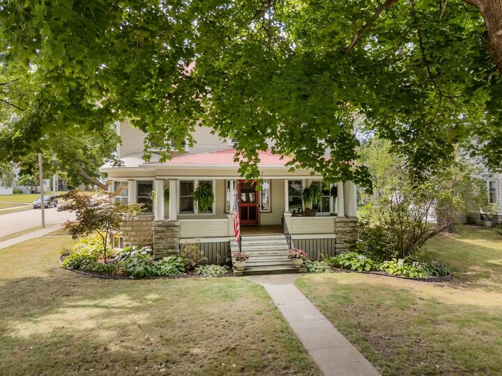 Property Photo:  1757 Doty Street  WI 54902-6947 