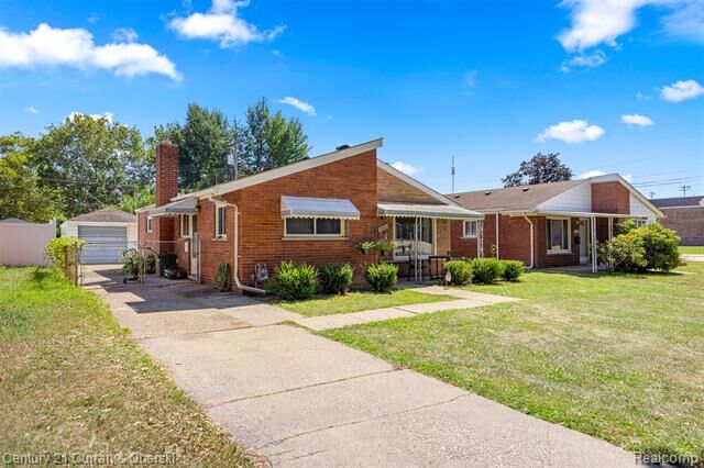 Property Photo:  5015 Lincoln Boulevard  MI 48125 