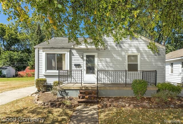 2103 Leitch Road  Ferndale MI 48220 photo