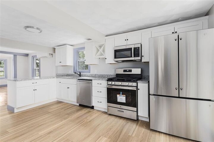 Property Photo:  211 Wood Street  RI 02889 