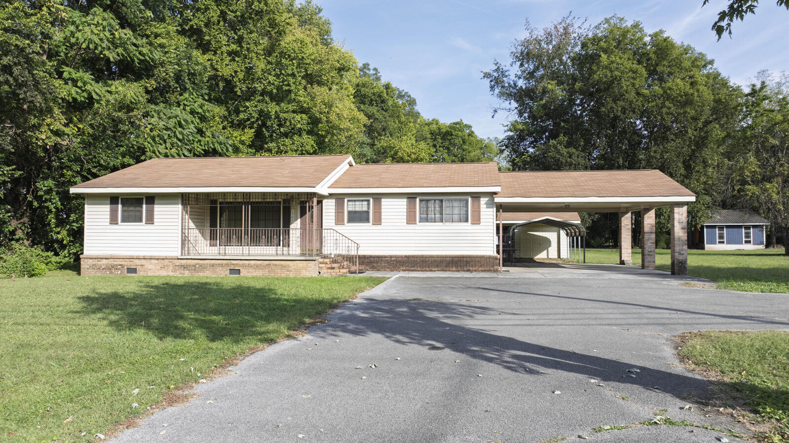 Property Photo: 1500 Railroad Street TN 37321