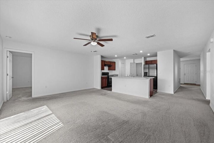 Property Photo: 10 Post Oak Ln FL 32164