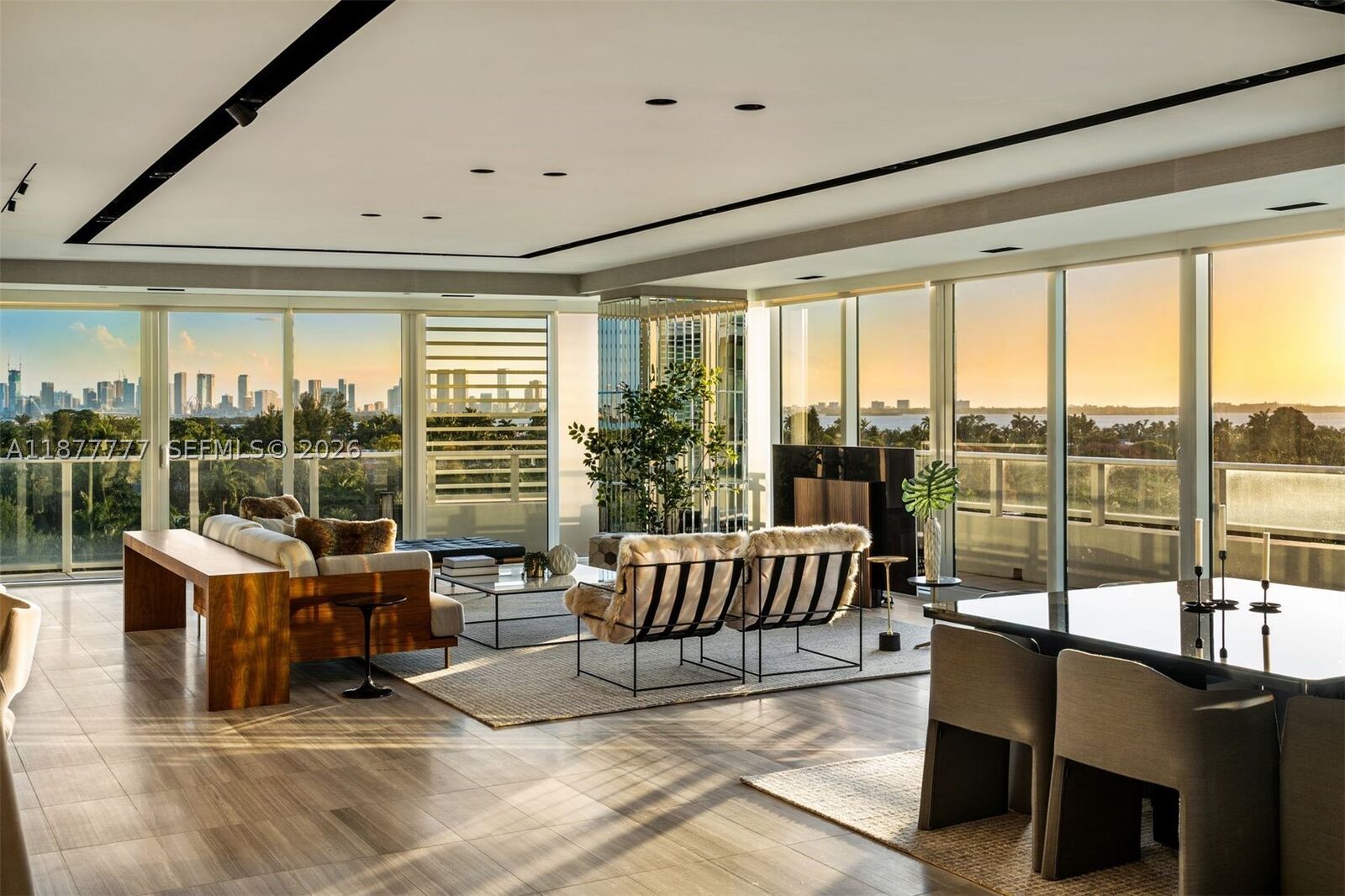 Property Photo:  4701 N Meridian Ave 512  FL 33140 