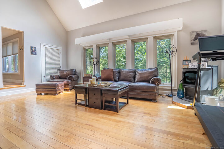 Property Photo:  110 Old Wood Road  CT 06037 