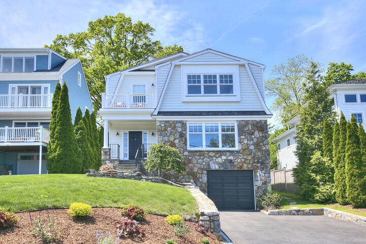 Property Photo:  4 Buena Vista Drive  CT 06880 