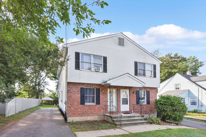 Property Photo:  32 Dudley Street  CT 06040 