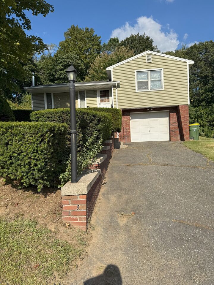Property Photo:  38 Mapleridge Drive  CT 06705 