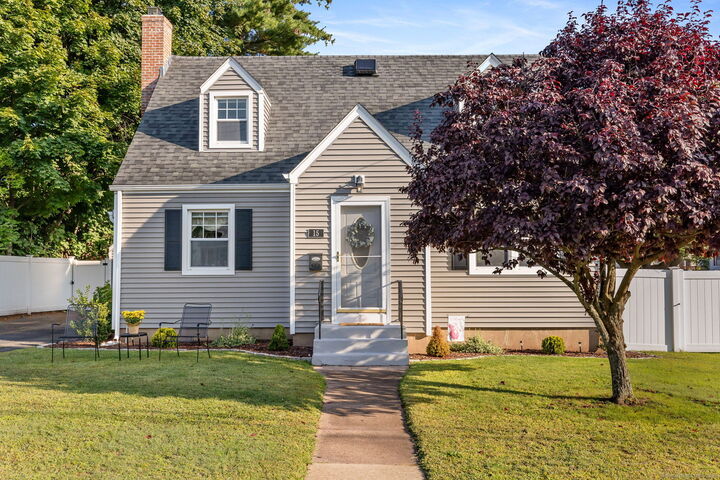 Property Photo:  15 Deepwood Drive  CT 06040 