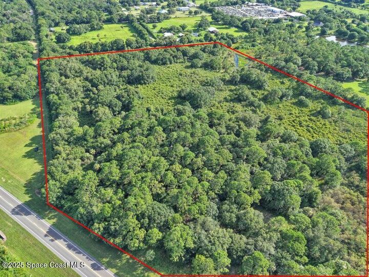 Property Photo:  100 NW 38th Avenue  FL 34972 