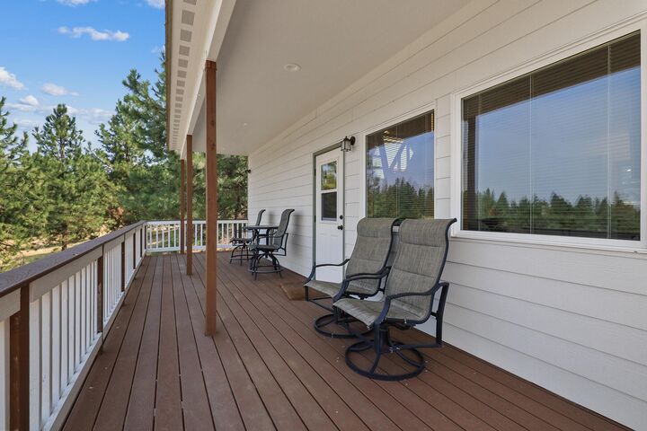 Property Photo:  6152 Winding River Way  WA 99129 