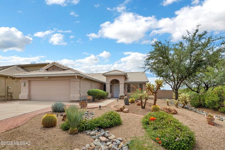 Property Photo: 63577 E Whispering Tree Lane AZ 85739