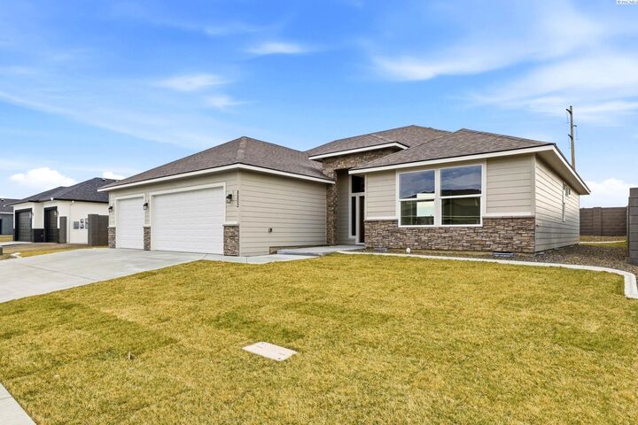 Property Photo:  8802 Silver Mound Dr  WA 99301 