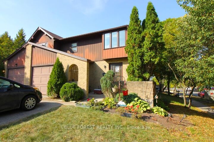 2039 Aldersbrook Road  London North ON N6G 3N2 photo