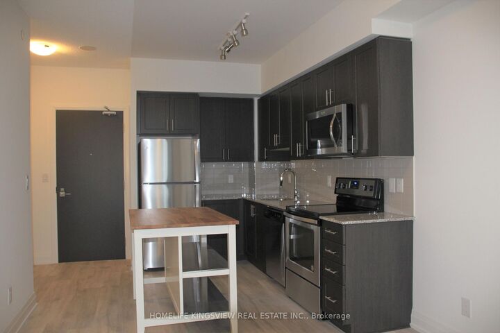 Property Photo:  3600 Highway 7 N/A 504  ON L4L 0G7