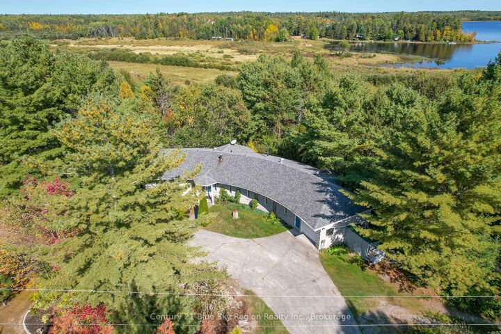 Property Photo:  860 Deer Lake Road  ON P0H 2N0 
