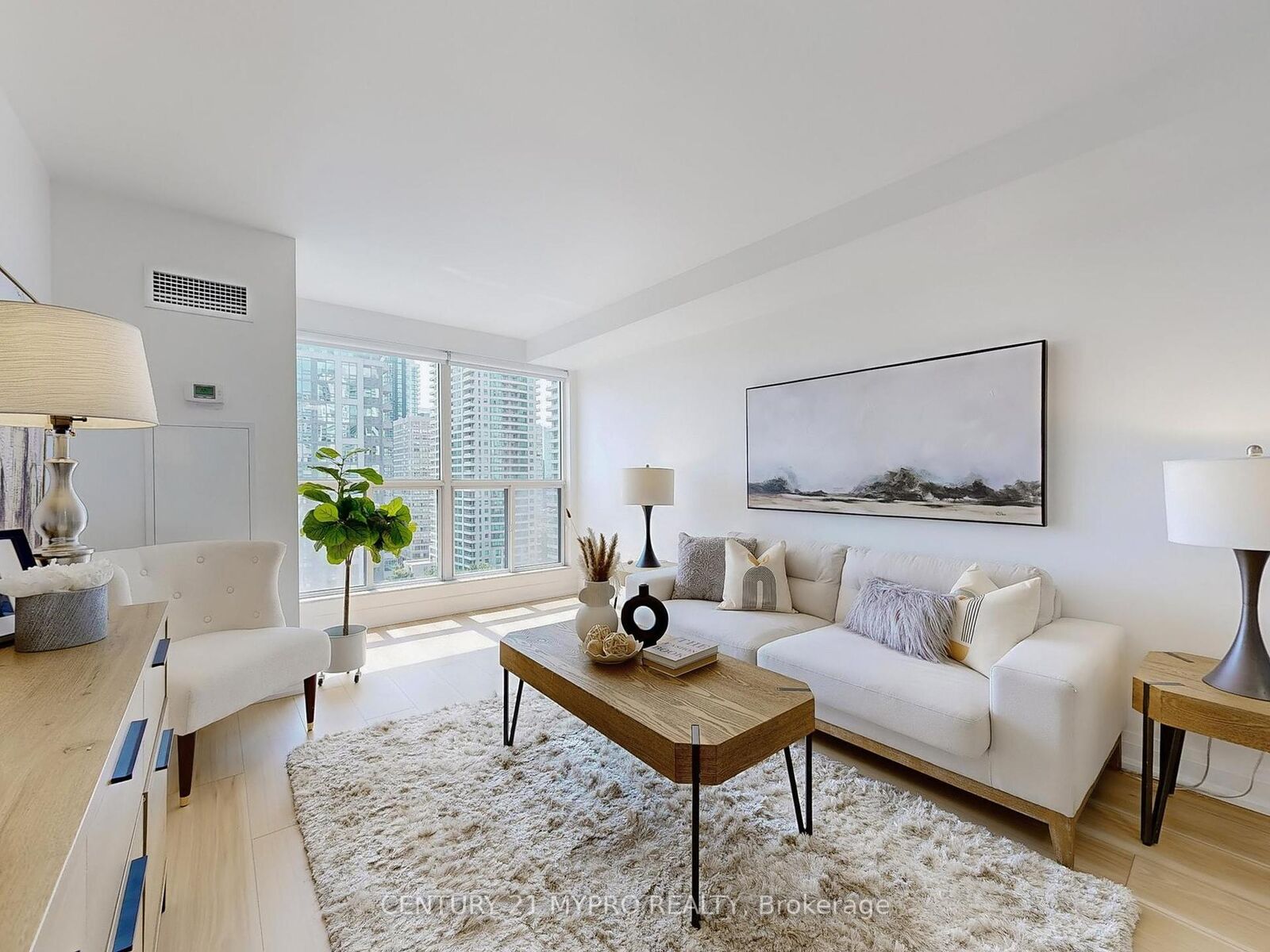 Property Photo:  28 Hollywood Avenue Sph207  ON M2N 6S4 