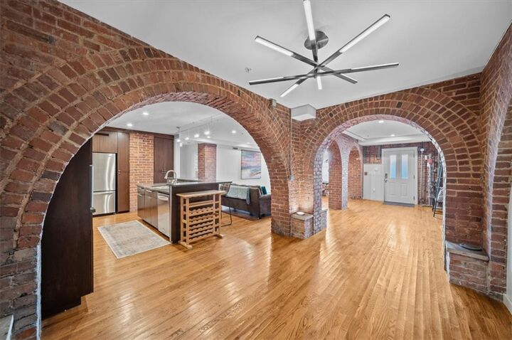 Property Photo:  400 E Washington Street Unit 27  SC 29601 