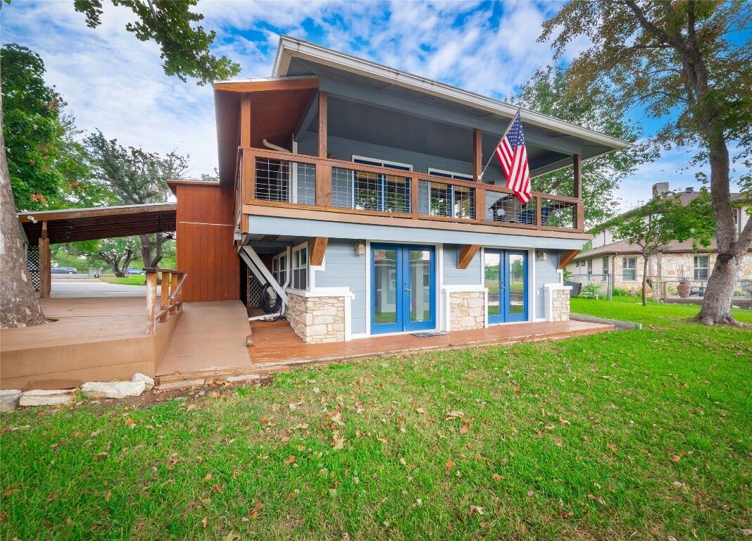 Property Photo:  331 Grandview Drive  TX 78657 