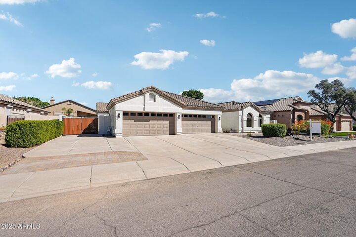 Property Photo:  7000 W Firebird Drive  AZ 85308