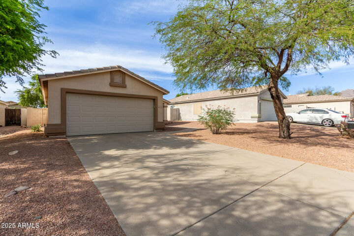 Property Photo:  6932 S Russet Sky Way  AZ 85118 