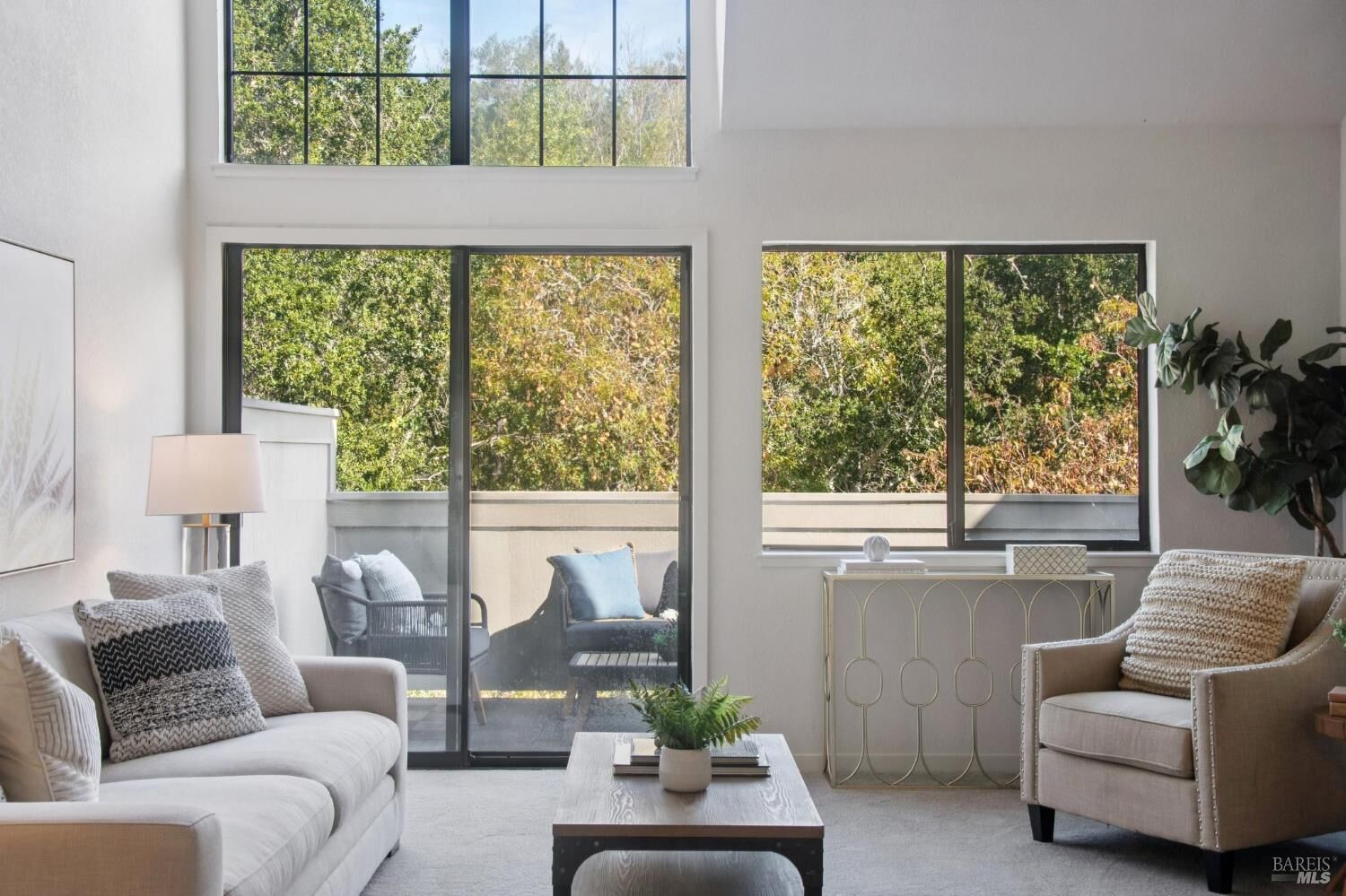 Property Photo: 154 Sandpiper Court CA 94949