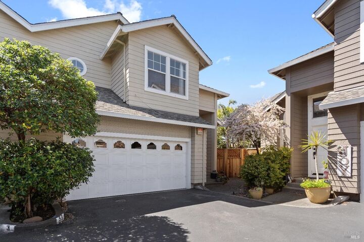Property Photo: 55 Dowitcher Way CA 94901