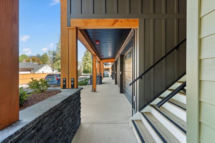 Property Photo:  46106 Riverside Drive 8  BC V2P 3K9 