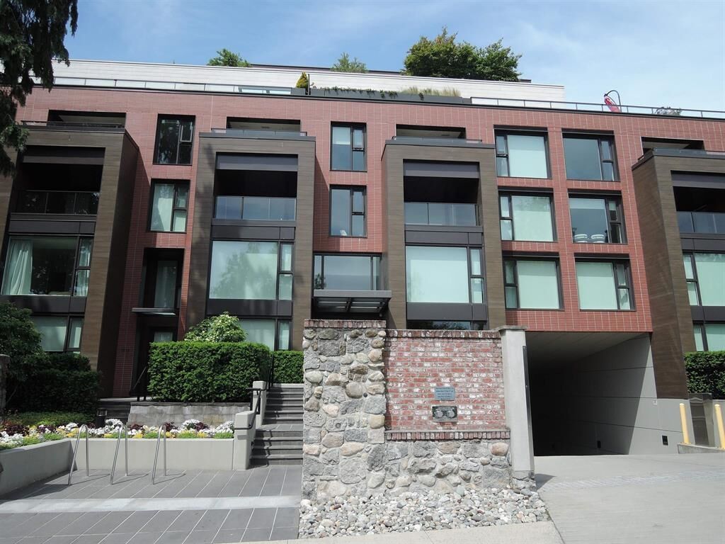 Property Photo: 1571 W 57th Avenue 704 BC V6P 0H7