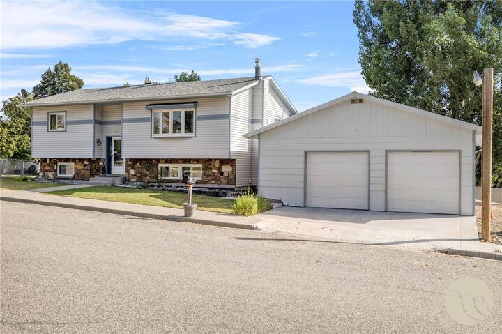 Property Photo:  1106 W 12th Street  MT 59044 