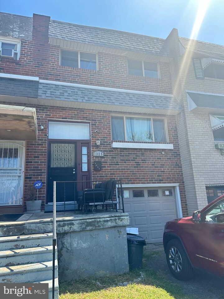 1325 N 13th Street  Philadelphia PA 19122 photo