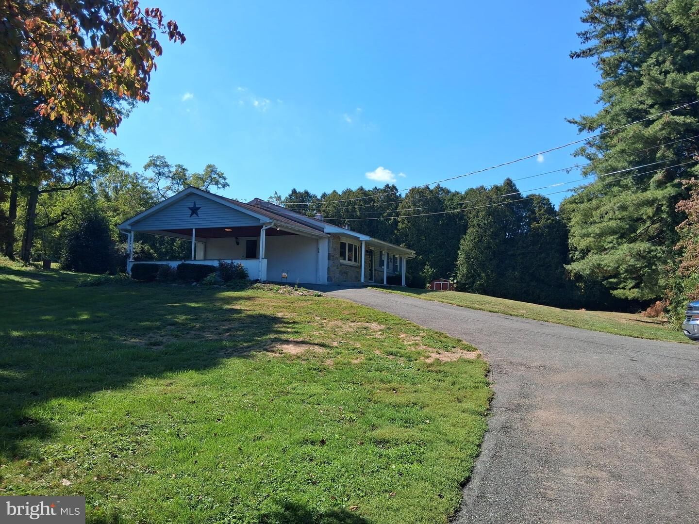 Property Photo:  84 Weavertown Lane  PA 19518 