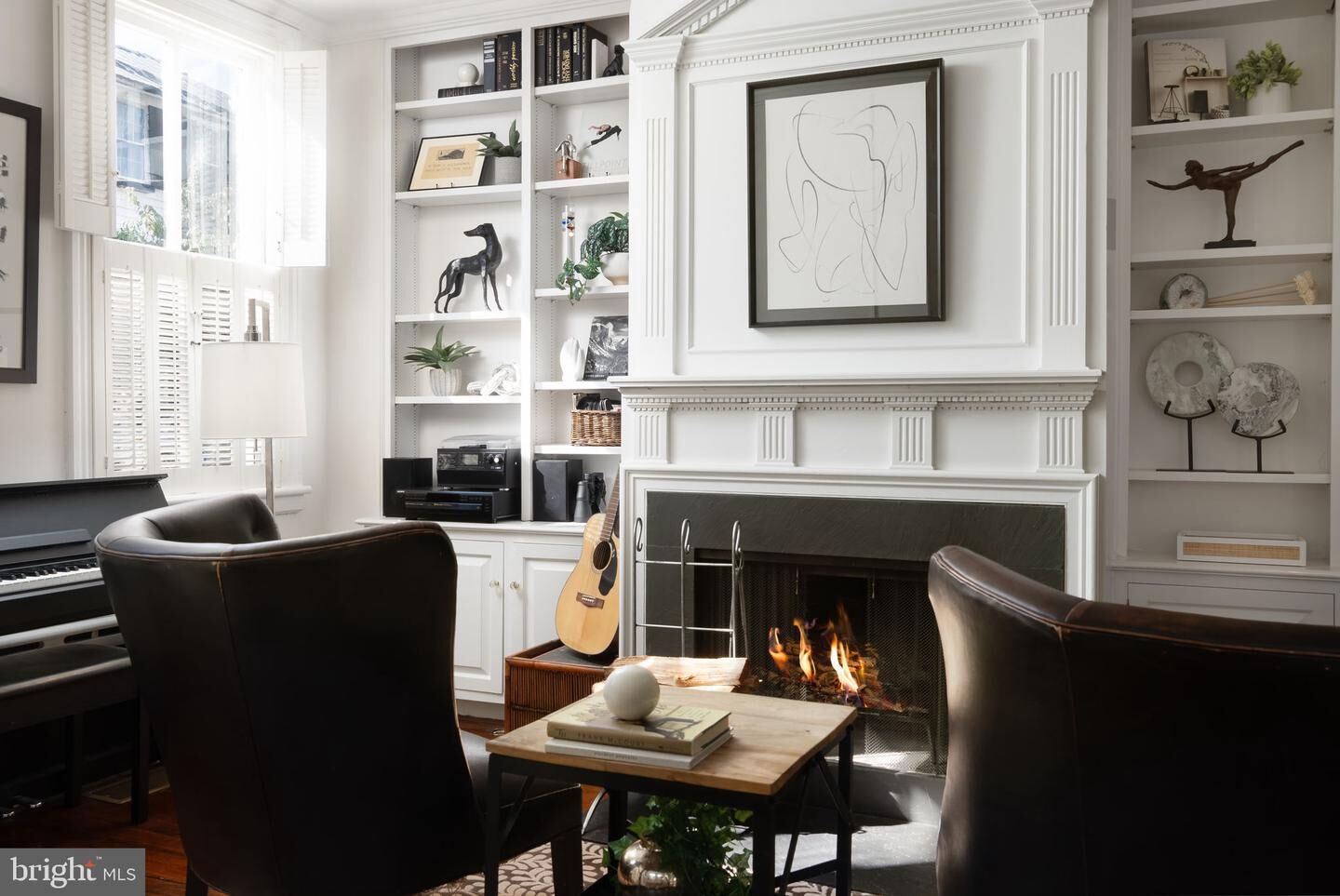 Property Photo: 430 S Lee Street S VA 22314