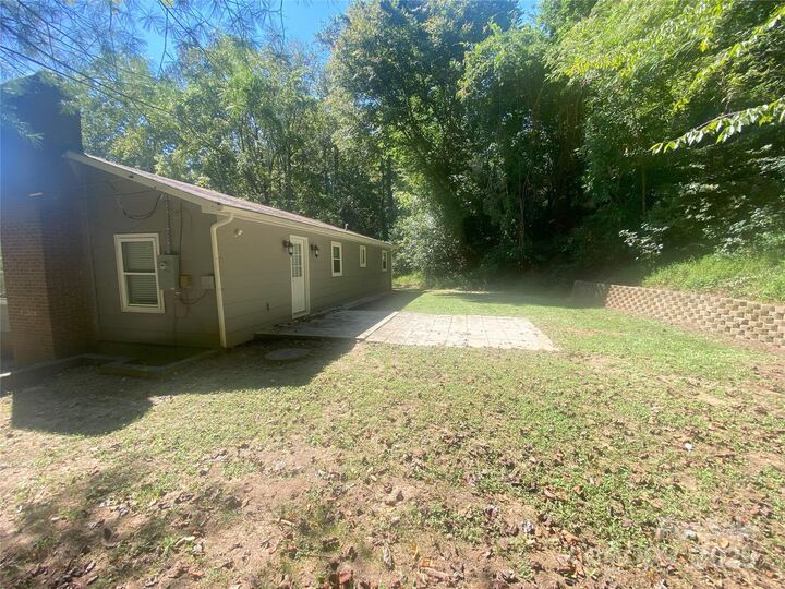 Property Photo:  2430 Bill Tuttle Road  NC 28645 
