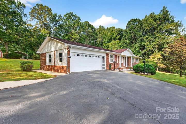 Property Photo:  241 Toney Road  NC 28752 